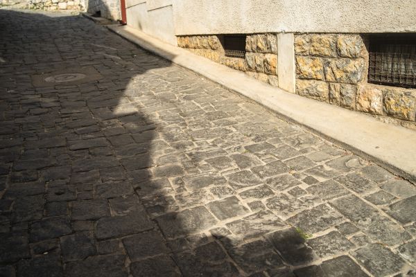 Stone Sidewalk Repair in Marysville