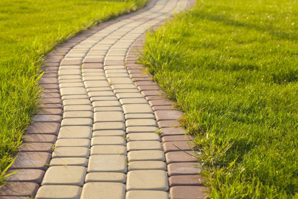 Sidewalk Brick Repair in Marysville